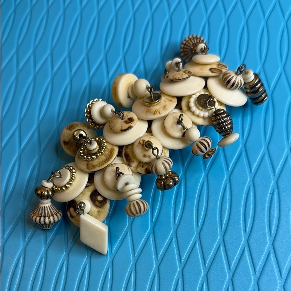 Vintage Button/Bead Hair Clip